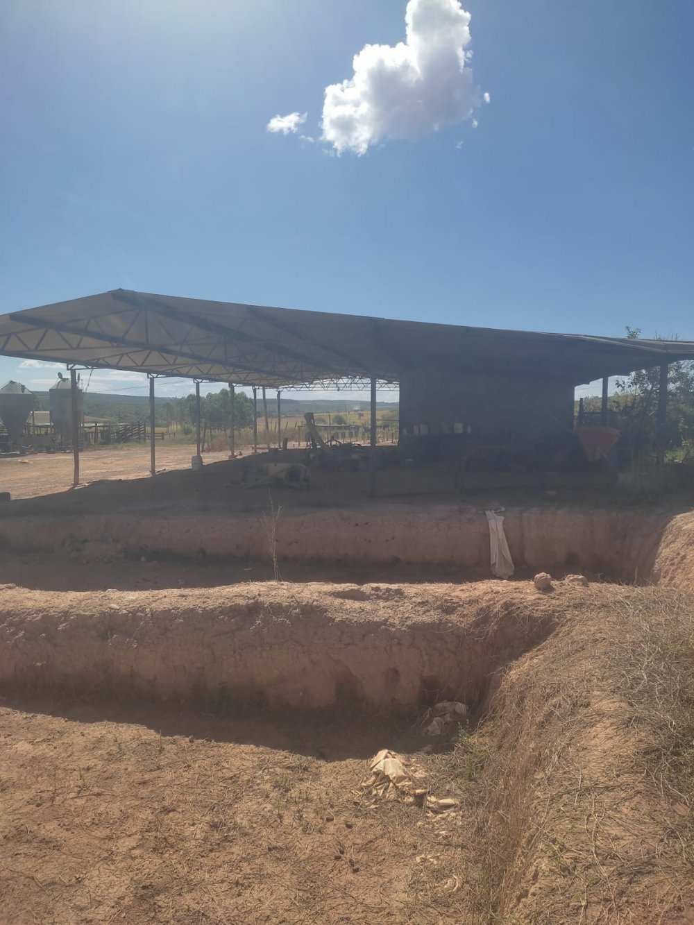 Fazenda - Venda - Zona Ruarl - Pompu - MG