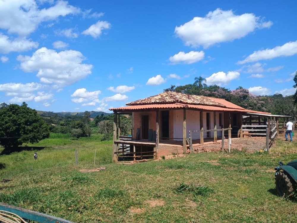 Fazenda - Venda - Zona Ruarl - Ritpolis - MG