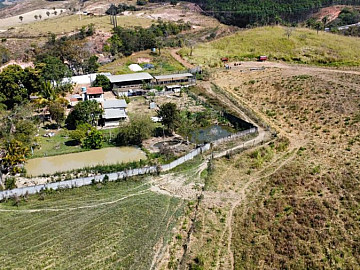 Fazenda aprox 300 h� em Santo Ant�nio do Monte